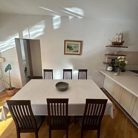 Surya Apartament